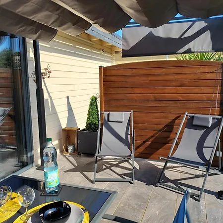 2 Personnes * Marseillan (Herault)
